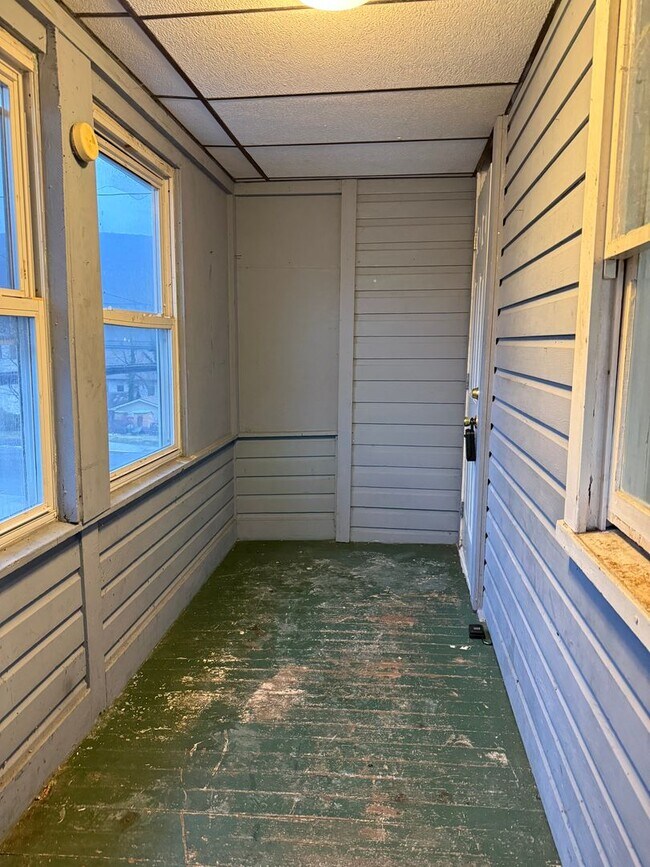 Building Photo - 201 W Market St