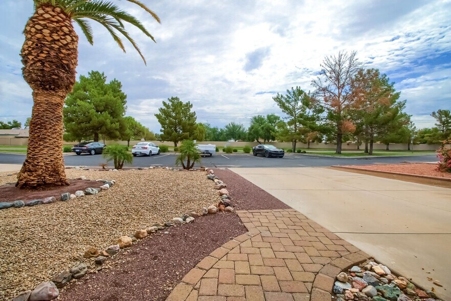 Building Photo - 4313 W Mary Cir