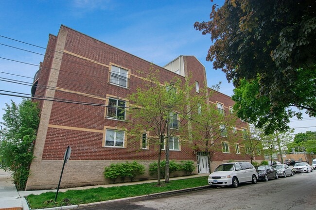 Primary Photo - 2801 W Ardmore Ave