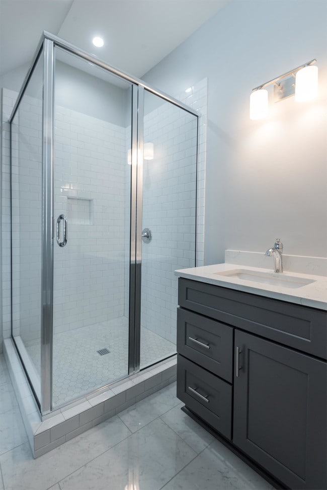 Building Photo - 3 Sanctuary Ct