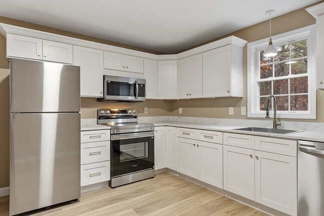 Primary Photo - 72 Patterson Rd