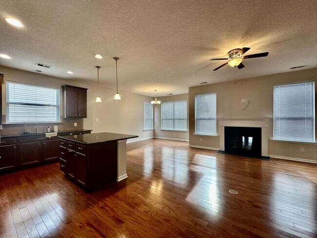 Building Photo - 4531 Hubbard Falls Dr