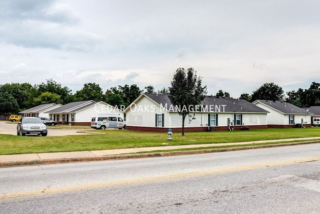 Building Photo - 209 Josie Pl