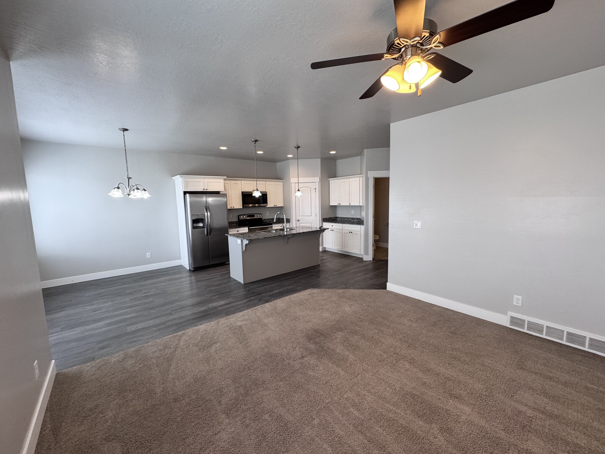 Building Photo - 14541 S Juniper Shade Dr