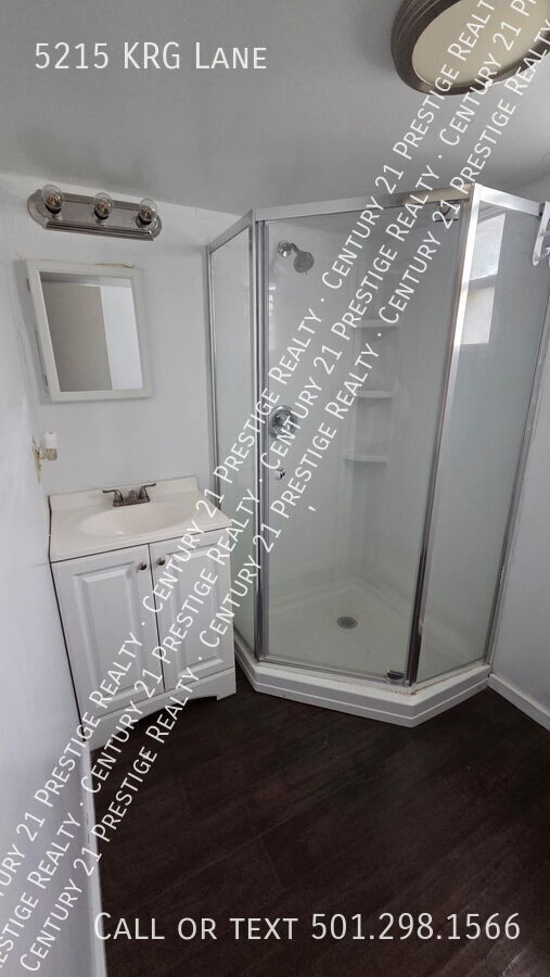 Building Photo - 5215 Krg Ln