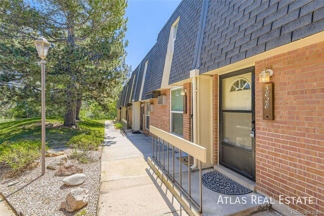 Building Photo - 5828 S Pearl St