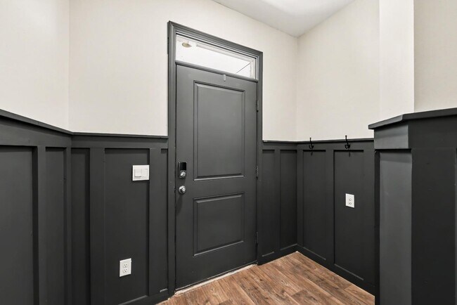Building Photo - 111 Blossom Wood Ln