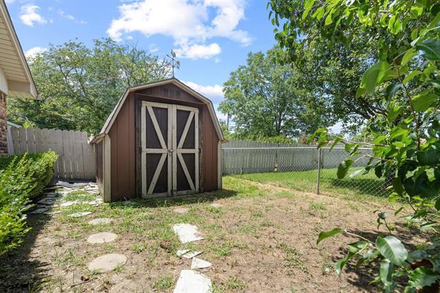 Building Photo - 3300 Nashville Ave