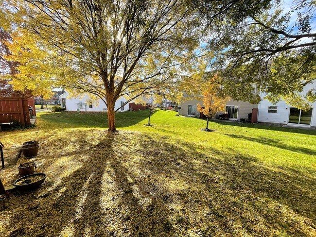 Building Photo - 1251 Hall Ln
