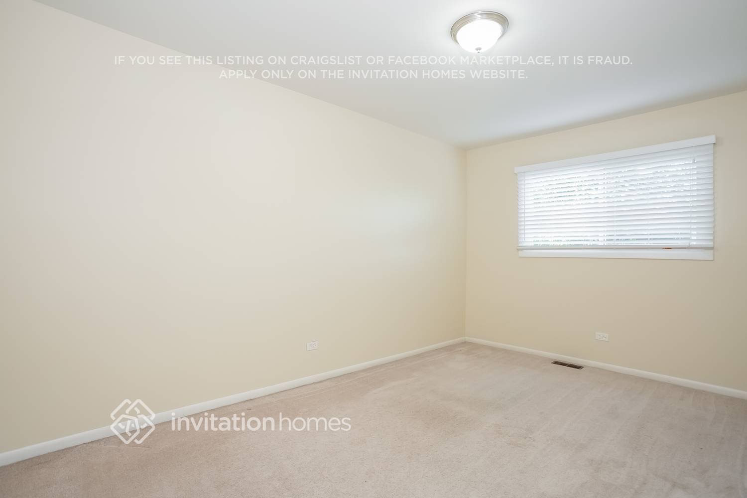 Building Photo - 5447 Yale Ln