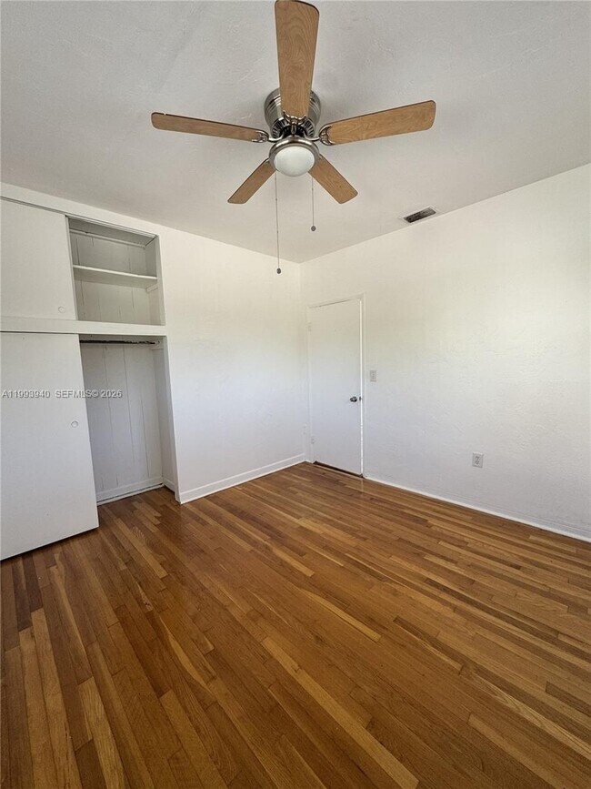 Building Photo - 350 Madeira Ave