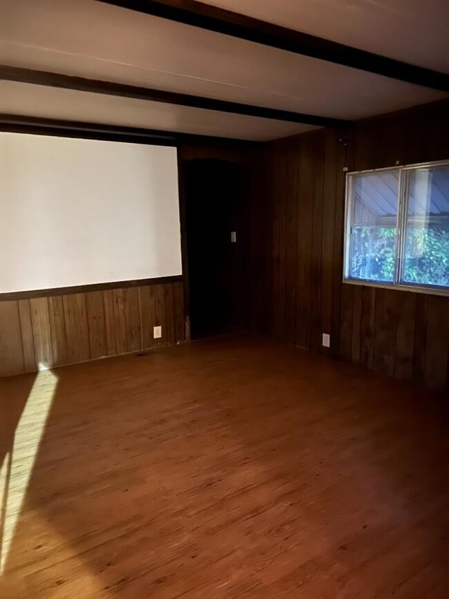 Building Photo - 3109 Switzer Rd