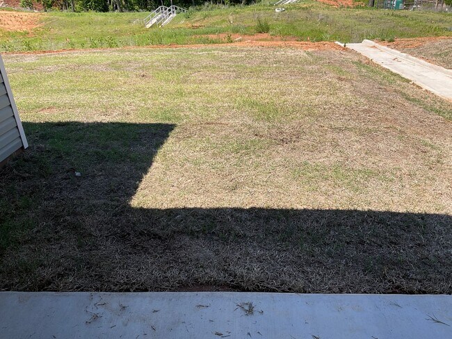 Building Photo - 2022 Meadow Ln