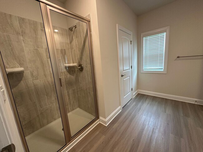 Building Photo - Charming Ranch Home w/Flex Space
