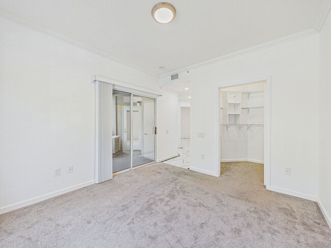 Building Photo - Stylish & Updated 1BD/1BA Condo in Secure Caldecott Community – Parking + In-Unit Laundry