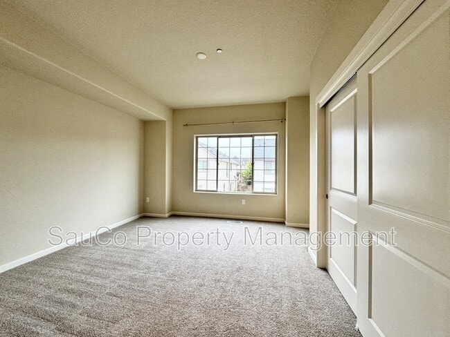 Building Photo - 15088 NW Marianna St