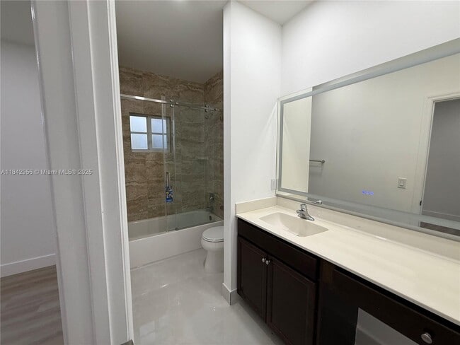 Building Photo - 8132 SW 17th Ct