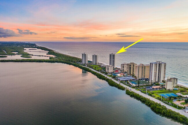 Primary Photo - 5420 N Ocean Dr