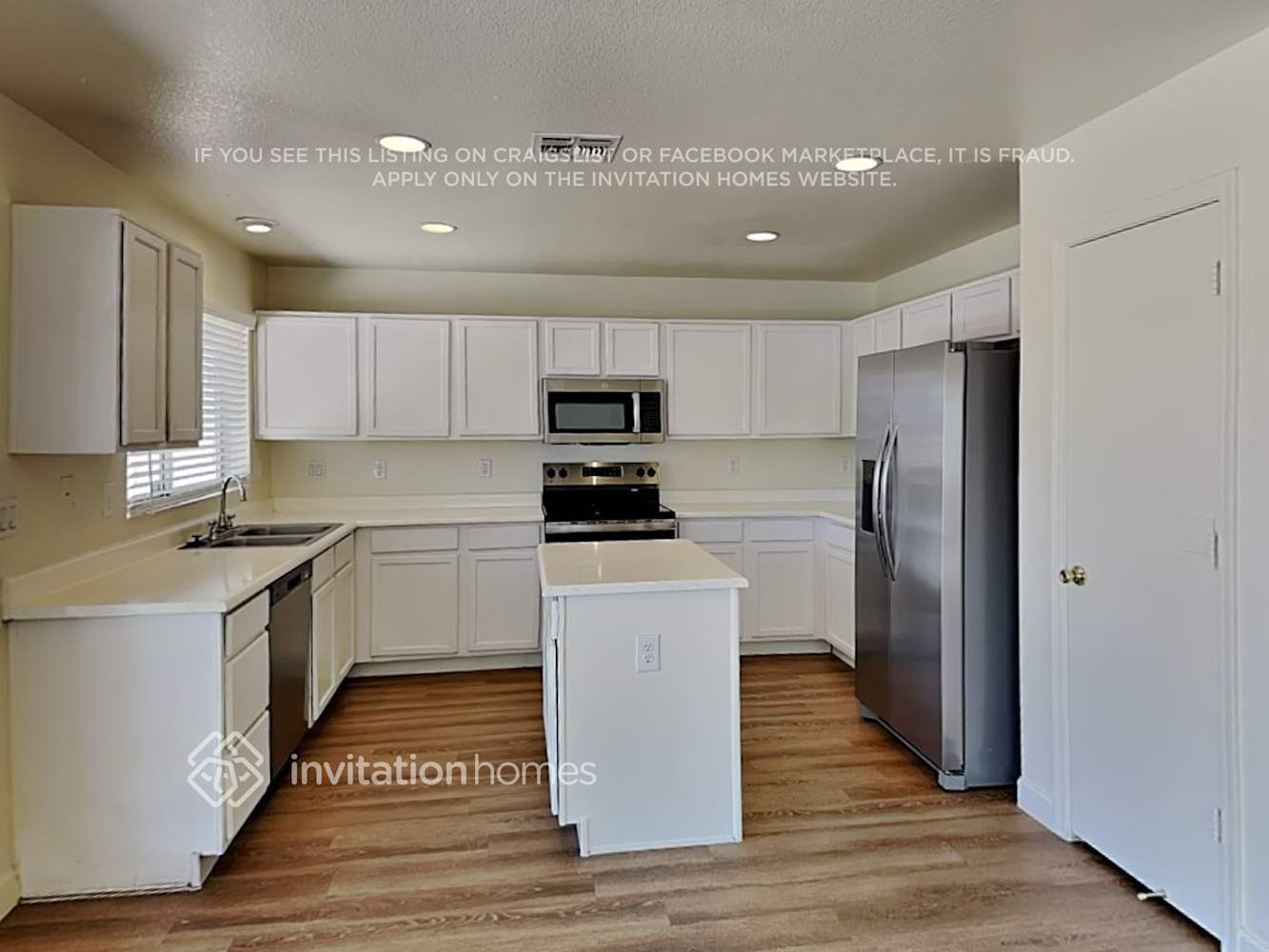 Building Photo - 8557 W Monte Vista Rd