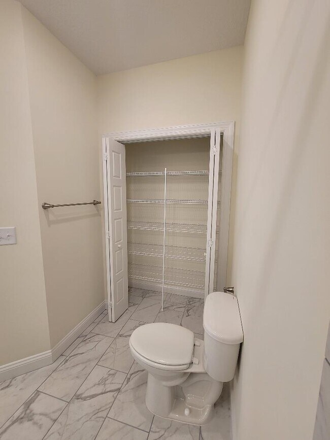 Building Photo - 949 Jackline Pl