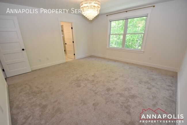 Building Photo - 3601 Edgemont St