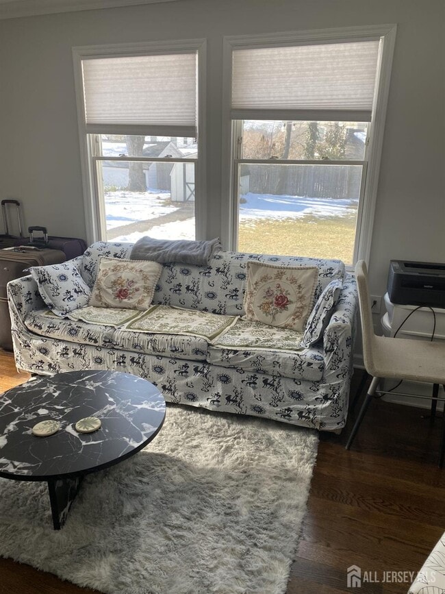 Building Photo - 645 Kimball Ave