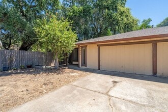 Building Photo - 4830 Suncrest Way