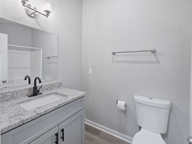 Building Photo - Charming Updated Ranch on Cul-de-Sac with Designer Finishes in Prime Kennesaw Location