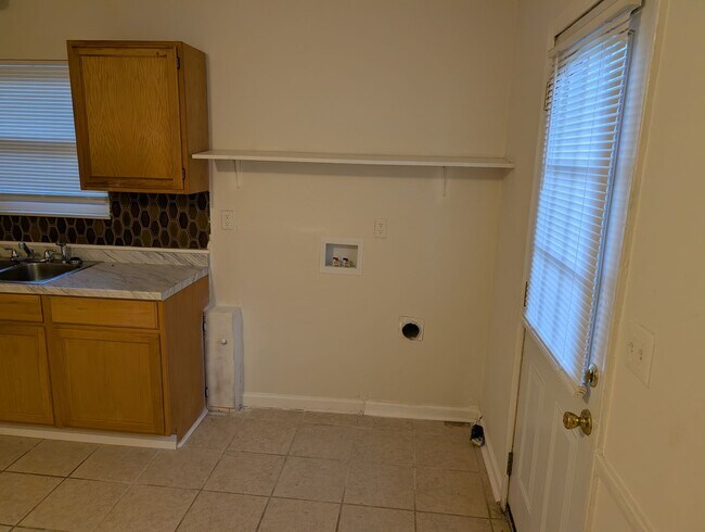 Building Photo - 2620 Lamborne Blvd