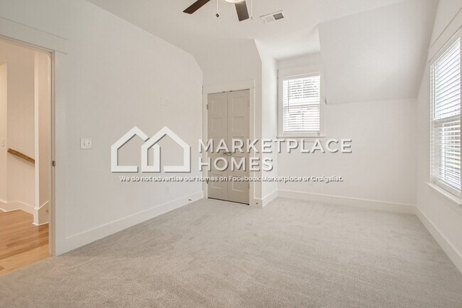 Building Photo - 518 Yokley Rd