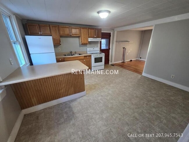 Building Photo - 269 French St