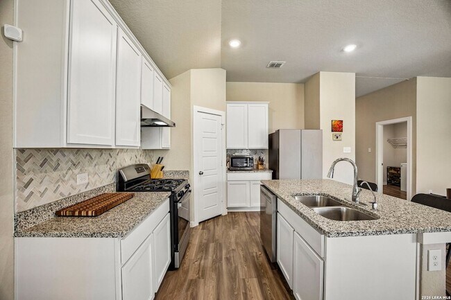 Building Photo - 10771 Francisco Way