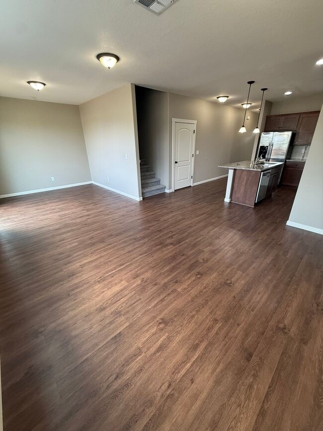Building Photo - Woodridge - 2617A &amp; B