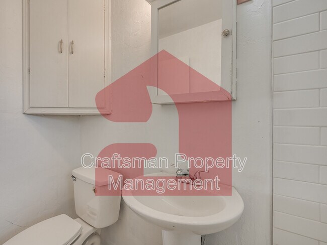 Building Photo - 2017 Downing St