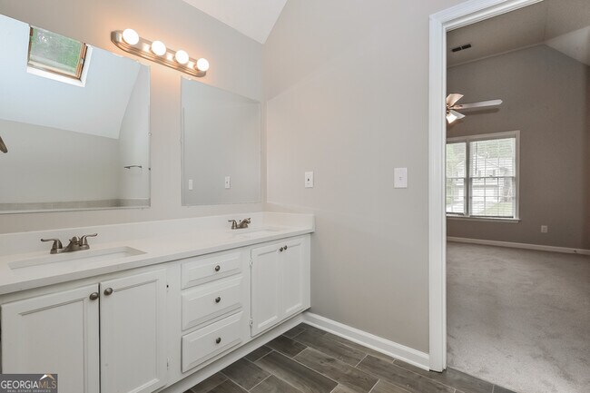 Building Photo - 3138 Ashbury Ln