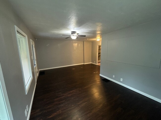 Building Photo - 3844 E Pleasant Run Parkway North Dr