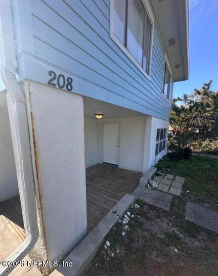 Building Photo - 208 13th Ave N