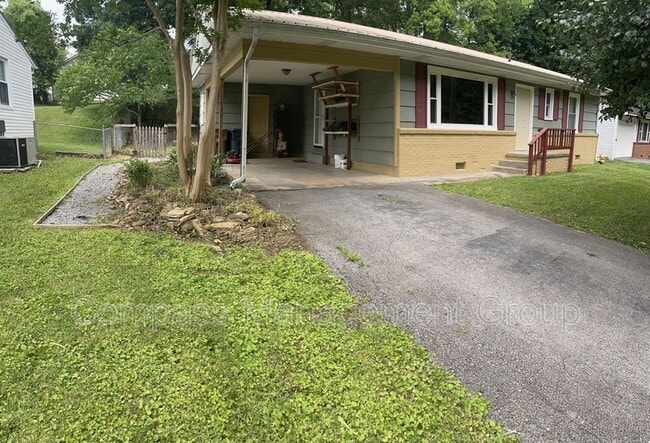 Building Photo - 2911 Davis St SE