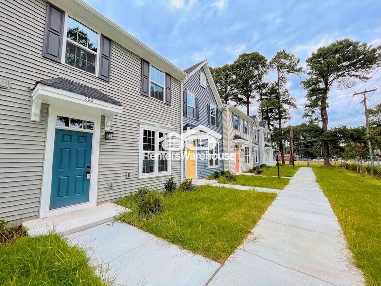 Building Photo - 202 Reids Place Drive