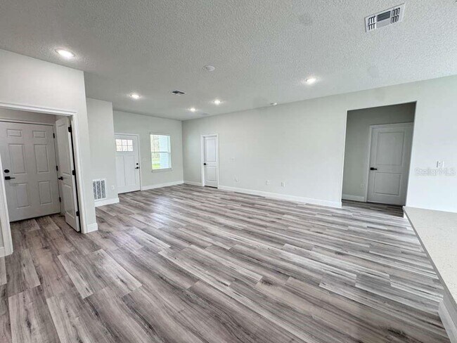 Building Photo - 3832 SW 157th Place Rd