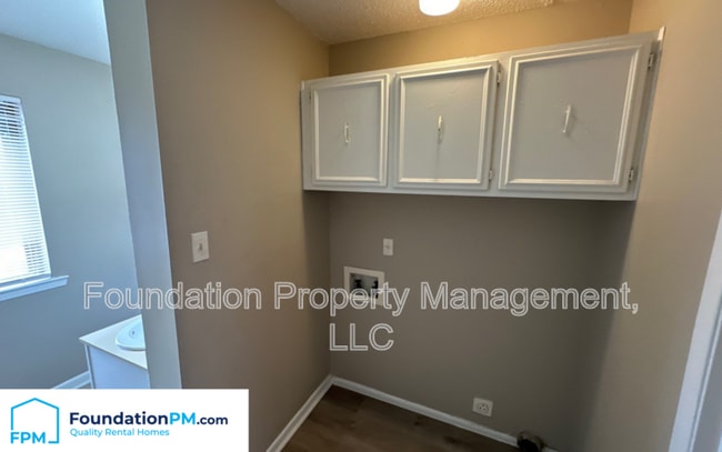 Building Photo - 3818 High Bridge Ct