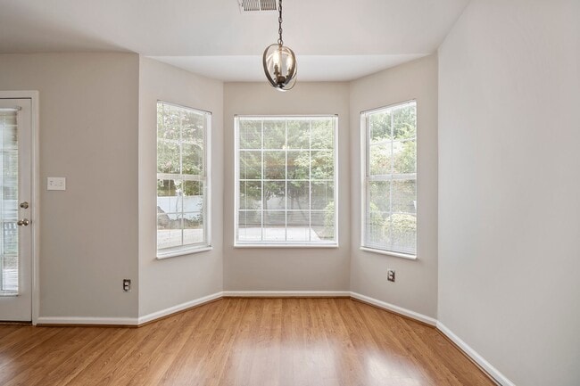 Building Photo - Beautiful 3 Bedroom Ranch Home Located In Ballantyne Area