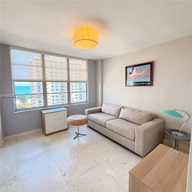 Building Photo - 5700 Collins Ave