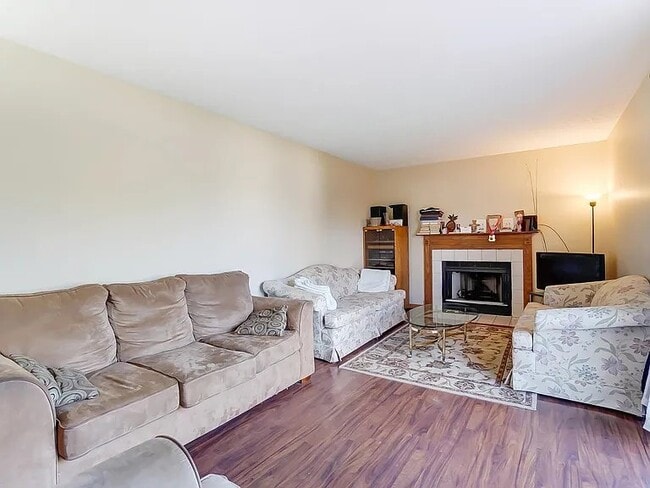 Building Photo - 4056 Brook Run Dr
