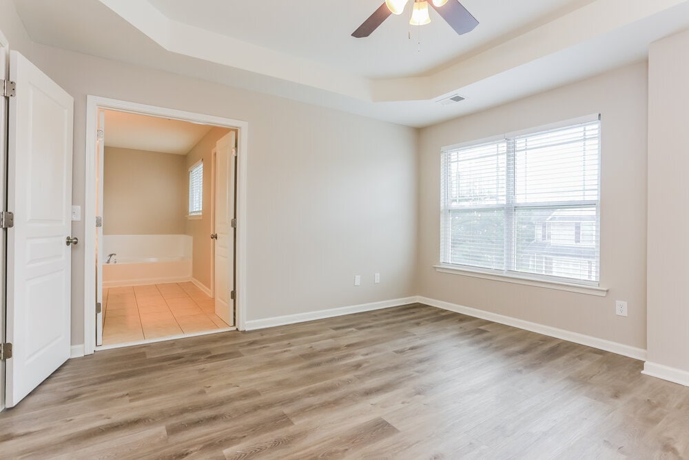 Building Photo - 76 Darbys Run Ct