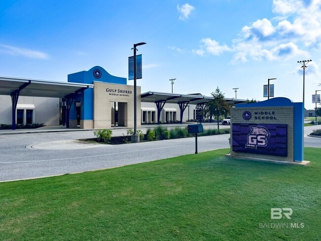 Building Photo - 6413 Schoel Ln