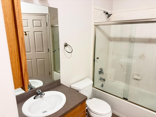 Building Photo - 1255 Wolf Hollow Ln