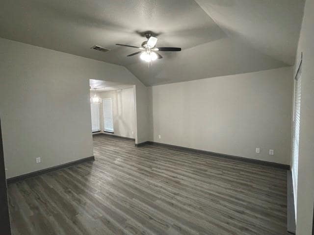 Building Photo - 400 Starr St