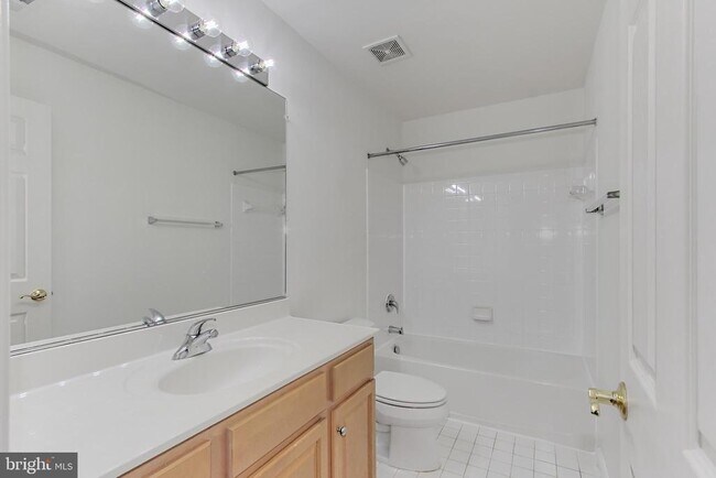 Building Photo - 146 Herndon Mill Cir