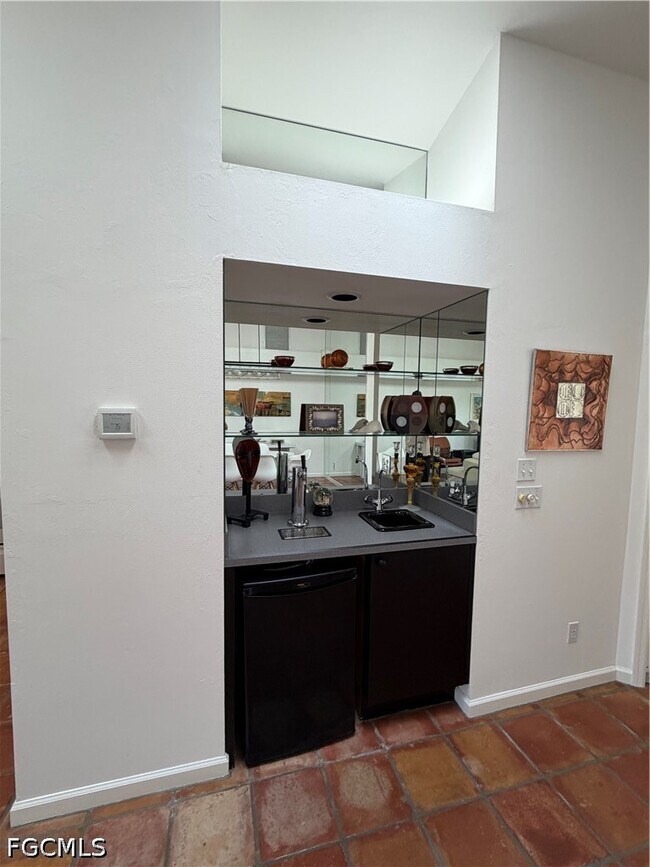 Building Photo - 27189 Gasparilla Dr